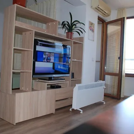 リゾート Helios ポモリエ