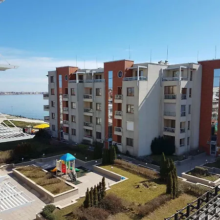 Helios リゾート *